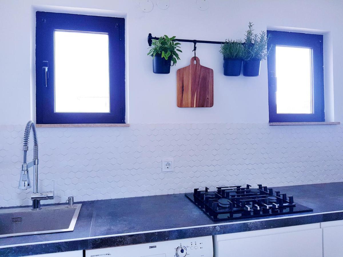 רוביני Apartment Sea View מראה חיצוני תמונה